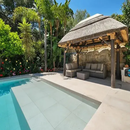 Magnificent In With Private Pool Casa de Férias *